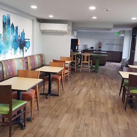 代顿北温德姆温盖特酒店 外观 照片